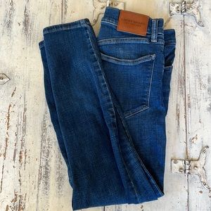 Lucky Brand size 10/30 ankle High Rise Skinny Bridgette jeans
